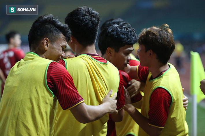 Sau chiến thắng nghẹt thở, U23 Việt Nam làm điều khiến Hùng Dũng sẽ phải nhỏ lệ - Ảnh 3.