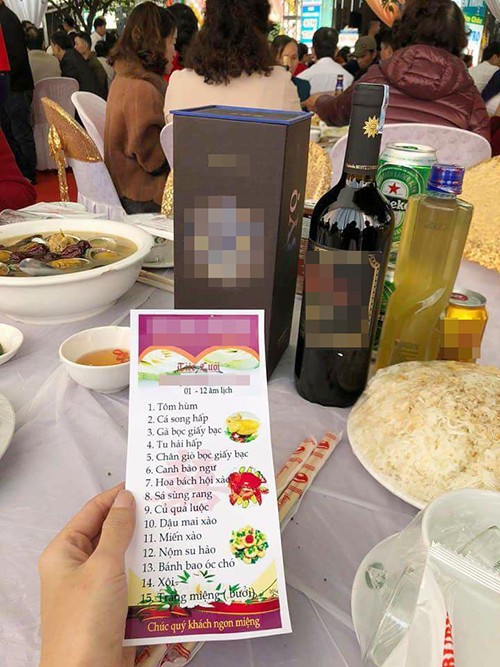 Có người khoe cỗ cưới quê với 11 món sang chảnh, bóc hải sản mỏi tay chỉ 1,8 triệu, dân tình đoán trúng phóc quê hương - Ảnh 7. Có người khoe cỗ cưới quê với 11 món sang chảnh, bóc hải sản mỏi tay chỉ 1,8 triệu, dân tình đoán trúng phóc quê hương 7