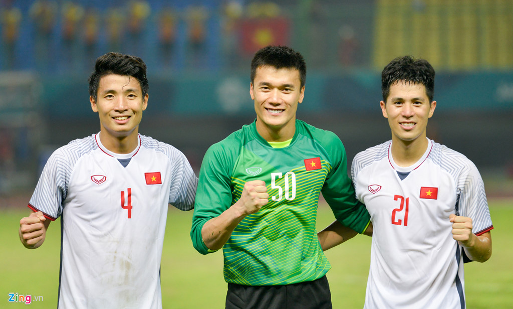 BLV Quang Huy: 'Nếu phải chọn người chơi hay nhất thì đó là thủ môn Bùi Tiến Dũng'  2