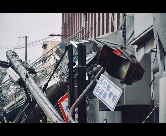 Siêu bão mạnh nhất ¼ thế kỷ đổ bộ, Nhật Bản bị tàn phá như trải qua thảm họa kép động đất, sóng thần năm 2011 - Ảnh 6.