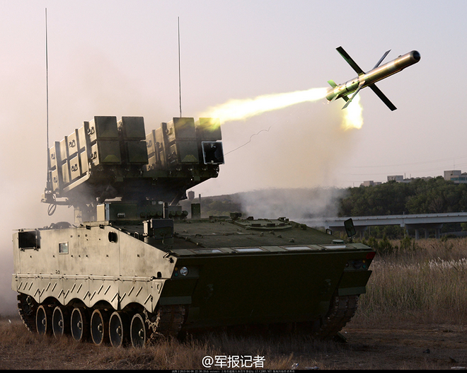 Vũ khí lạ lần đầu xuất hiện trong lễ duyệt binh của Quân đội Triều Tiên - Ảnh 3.