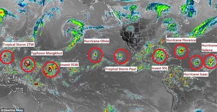 Video: 9 cơn bão nguy hiểm cùng xuất hiện trên thế giới 1