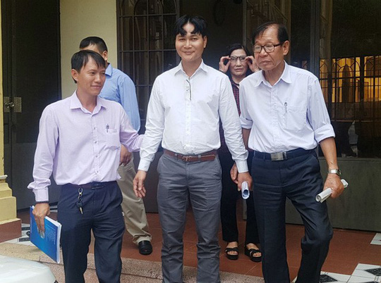 Hy hữu: Chồng bị vợ tố cáo trộm 85 lượng vàng - ảnh 1 Hình ảnh Hy hữu: Chồng bị vợ tố cáo trộm 85 lượng vàng số 1