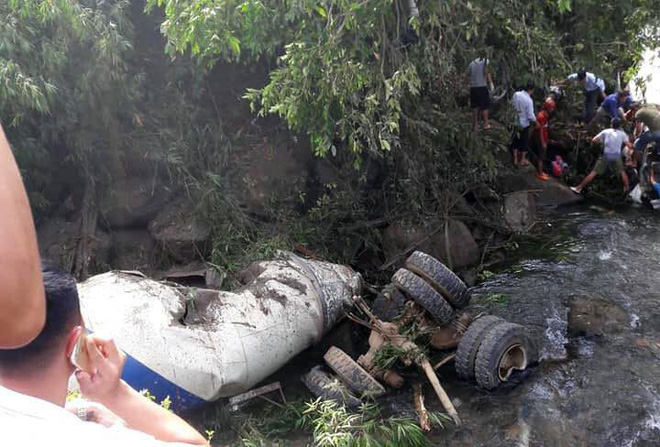 Hiện trường thảm khốc vụ tai nạn 11 người chết, 4 người bị thương ở Lai Châu - Ảnh 2.