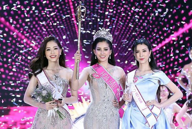 Đám đông thất vọng và những sóng gió đang chờ đón tân Hoa hậu Trần Tiểu Vy - Ảnh 1. Đám đông 'thất vọng' và những sóng gió đang chờ đón tân Hoa hậu Trần Tiểu Vy 1