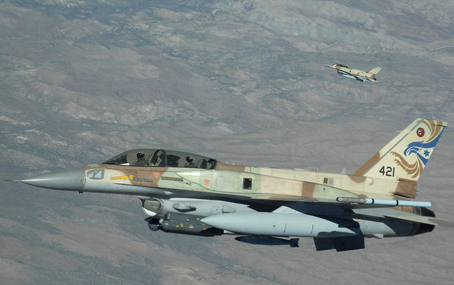 Bắn nhầm IL-20 Nga: Kíp trắc thủ Syria bắn bừa hay đạn S-200 “bỏ nhỏ ăn to”? - Ảnh 2. Bắn nhầm IL-20 Nga: Kíp trắc thủ Syria bắn bừa hay đạn S-200 “bỏ nhỏ ăn to”? 2