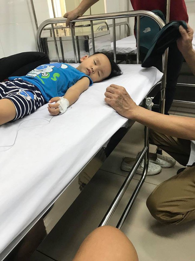 Để mặc con khóc mà không dỗ, ông bố Hà Nội suýt mất con vì bé khóc đến co giật và bất tỉnh - Ảnh 2.