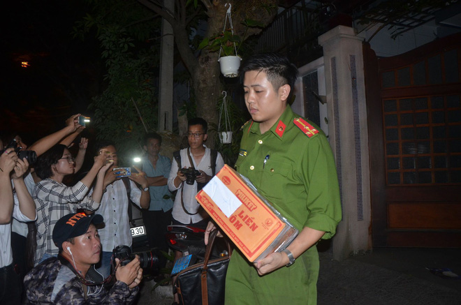 Cựu Chánh văn phòng Thành ủy Đà Nẵng vẫn đi làm trong ngày bị bắt - Ảnh 3.