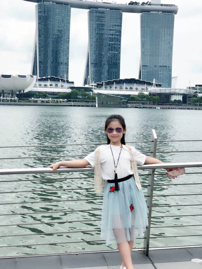 Cuộc sống sang chảnh của cô bé 10 tuổi gây sốt đêm chung kết Hoa hậu Việt Nam - Ảnh 13.