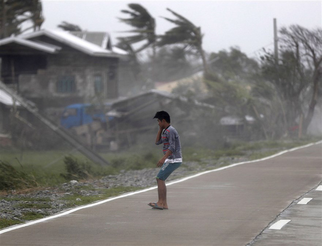 Những hình ảnh ghi lại sự ác liệt của Mangkhut - siêu bão mạnh nhất thế giới trong năm nay 14