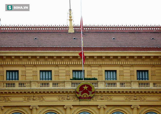 [TRỰC TIẾP] Khắp nơi treo cờ rủ Quốc tang Chủ tịch nước Trần Đại Quang - Ảnh 19.