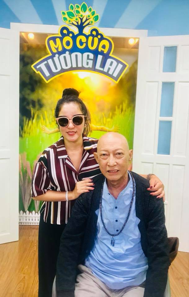 Tình hình sức khoẻ mới nhất của nghệ sĩ Lê Bình và Mai Phương sau thời gian điều trị ngoại trú - Ảnh 2.