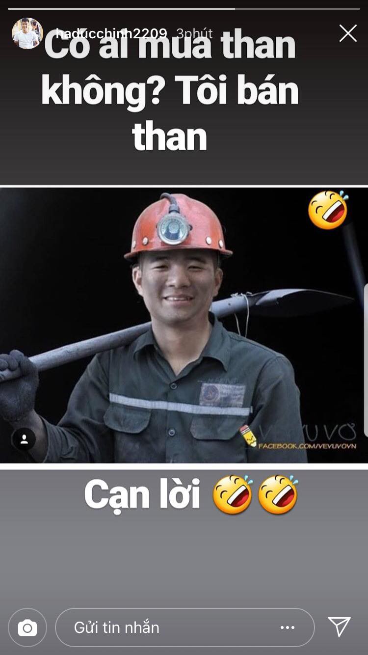 Hà Đức Chinh cạn lời với bộ ảnh chế nghề nghiệp của cầu thủ U23 Việt Nam - Ảnh 1.