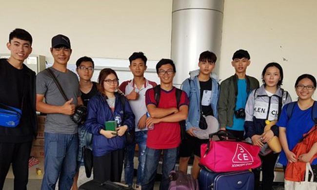 Thảm họa kép tại Indonesia: 10 sinh viên Việt Nam bị kẹt tại Palu đã về Jakarta 1