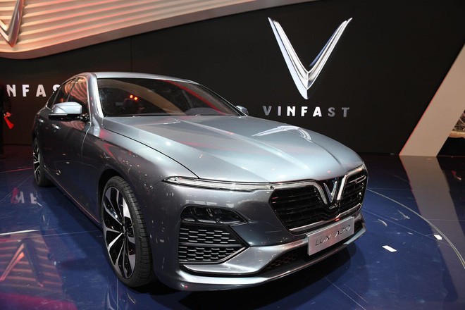 Dự đoán giá xe VinFast sau màn ra mắt ấn tượng ở Paris: Quá đẹp để bán dưới tiền tỷ! - Ảnh 1.