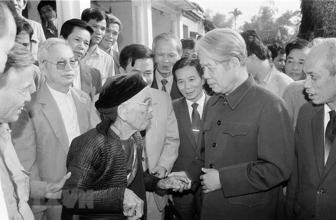 Nữ phóng viên Reuters: Nữ phóng viên Reuters: