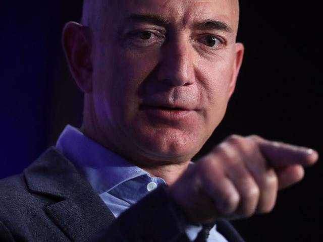  Theo người giàu nhất thế giới Jeff Bezos, chỉ cần hỏi 1 câu này để biết bạn có thông minh không - Ảnh 2.