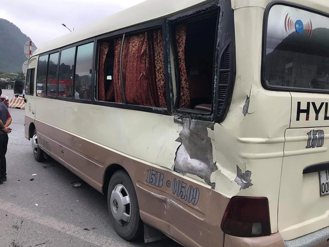 [NÓNG] 4 ô tô đâm liên hoàn ở Quảng Ninh khiến 4 người thương vong - Ảnh 4.