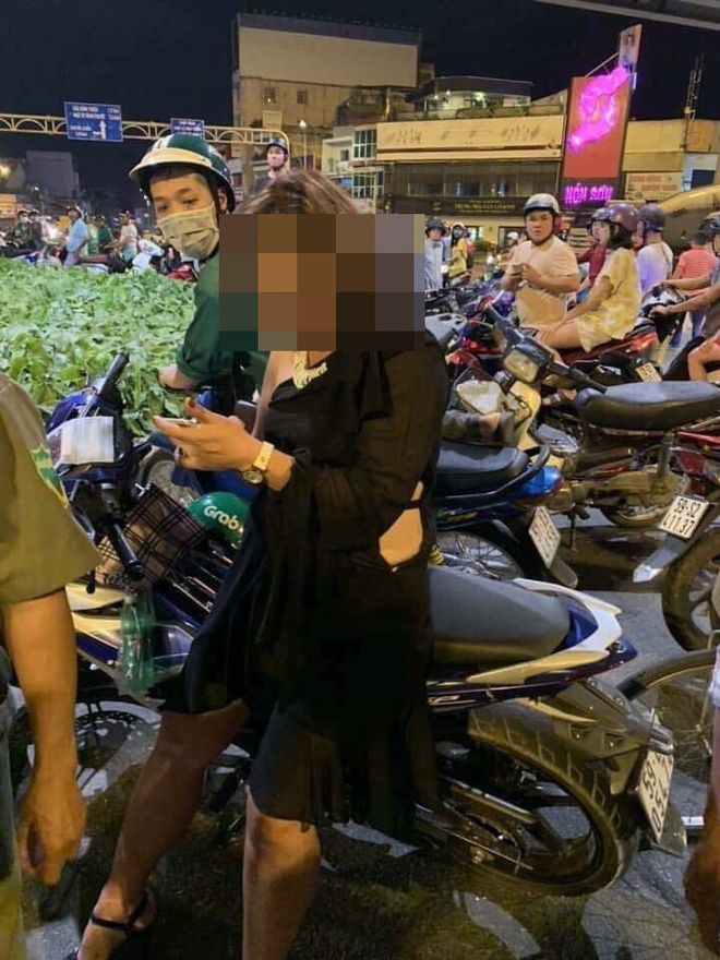 Người phụ nữ được cho là tài xế lái xe gây tai nạn ở Hàng Xanh: Đời em chưa bao giờ thế này, mọi người ở đây em lo - Ảnh 2. Nữ tài xế lái BMW gây tai nạn ở Hàng Xanh: 'Đời em chưa bao giờ thế này' 1