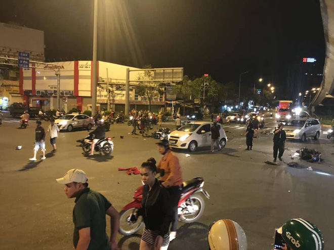 Người phụ nữ được cho là tài xế lái xe gây tai nạn ở Hàng Xanh: Đời em chưa bao giờ thế này, mọi người ở đây em lo - Ảnh 5. Nữ tài xế lái BMW gây tai nạn ở Hàng Xanh: 'Đời em chưa bao giờ thế này' 2