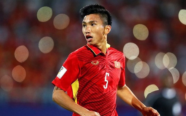 Đoàn Văn Hậu thi đấu cả 2 đội tuyển U19 Việt Nam và quốc gia 1