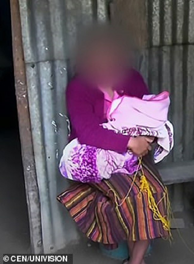 Bé gái 13 tuổi bị cưỡng hiếp rồi mang bầu mà không biết, đến khi sinh con lại thêm một lần choáng váng - Ảnh 1.
