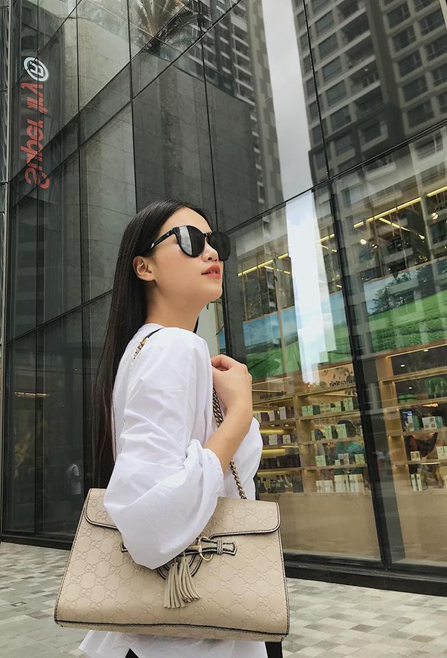 Hình ảnh đời thường của Tân Hoa hậu Trái Đất 2018 Nguyễn Phương Khánh: Học giỏi, tiếng Anh chuẩn lại sở hữu body cực phẩm - Ảnh 2.