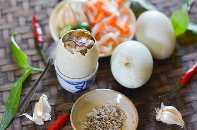 4 món ăn cực quen thuộc của Việt Nam bất ngờ xuất hiện trong bảo tàng những món ăn kinh dị tại châu Âu - Ảnh 2.
