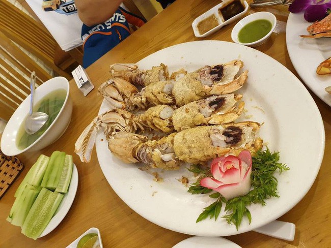Vui chân sa vào nhà hàng hải sản, vợ chồng Hà Nội chóng mặt đọc hóa đơn hết nửa tháng lương, 3 triệu/4 con bề bề - Ảnh 3.