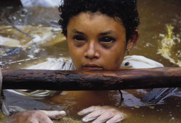 Bi kịch của Omayra Sanchez và đôi mắt đen hấp hối vẫn ám ảnh cả thế giới dù cho đã 33 năm trôi qua - Ảnh 3.