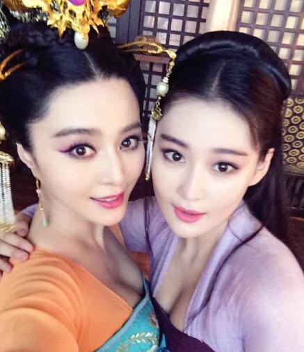 Vì đâu mà những cặp tỷ muội thân thiết nhất showbiz Hoa ngữ lại cạch mặt nhau? - Ảnh 17. Vì đâu mà những cặp tỷ muội thân thiết nhất showbiz Hoa ngữ lại 'cạch mặt' nhau? 17