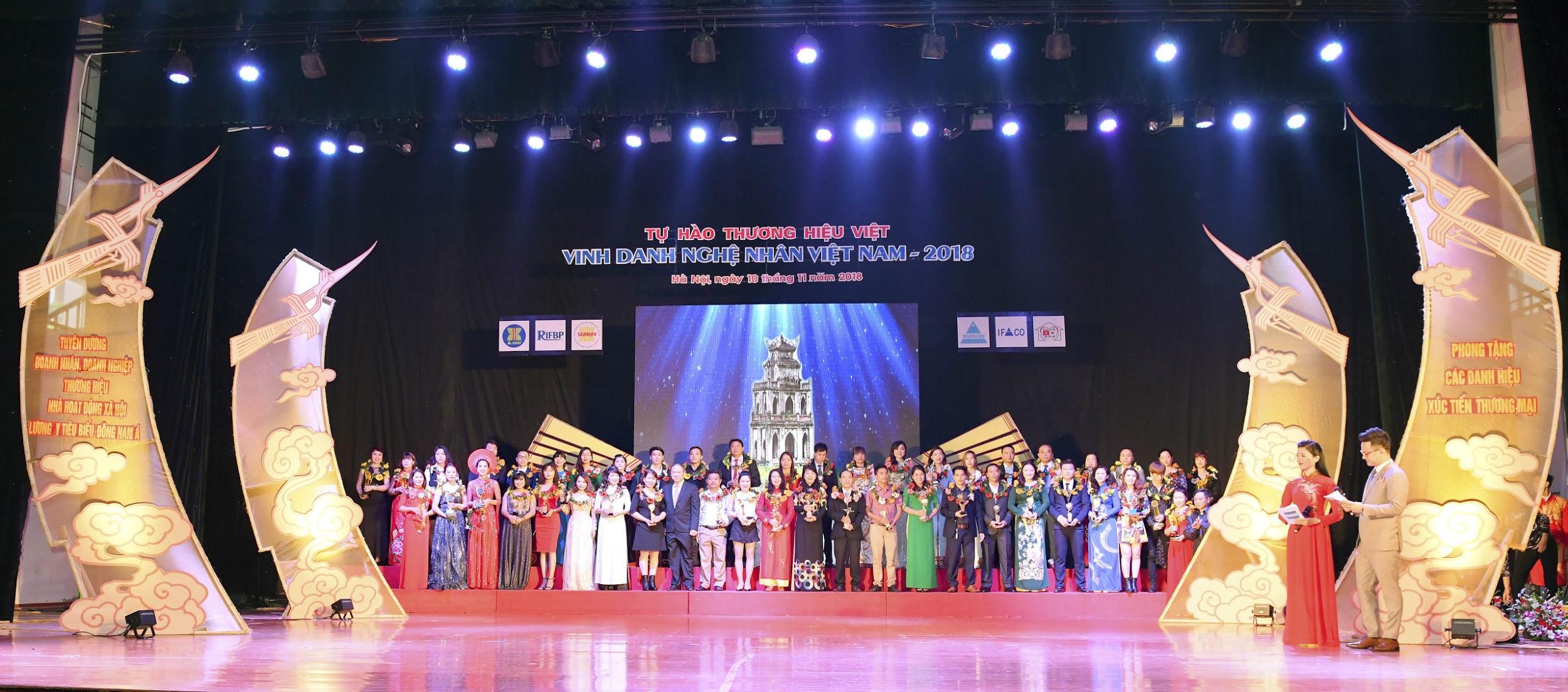 Top 10 Doanh nghiệp tiêu biểu Đông Nam Á xướng tên mỹ phẩm thiên nhiên I - ảnh 2 Hình ảnh Top 10 Doanh nghiệp tiêu biểu Đông Nam Á xướng tên mỹ phẩm thiên nhiên I số 2