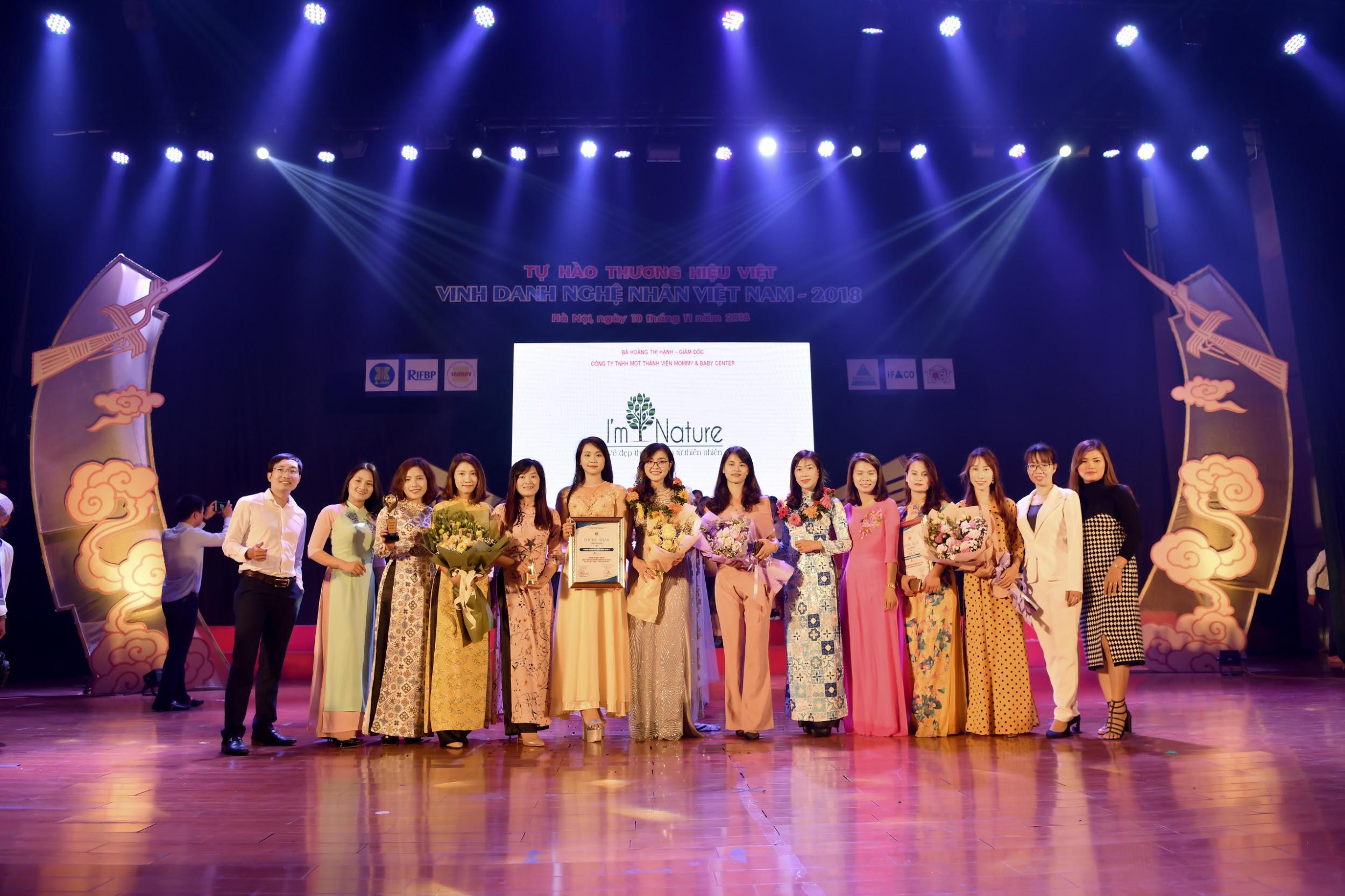 Top 10 Doanh nghiệp tiêu biểu Đông Nam Á xướng tên mỹ phẩm thiên nhiên I - ảnh 3 Hình ảnh Top 10 Doanh nghiệp tiêu biểu Đông Nam Á xướng tên mỹ phẩm thiên nhiên I số 3