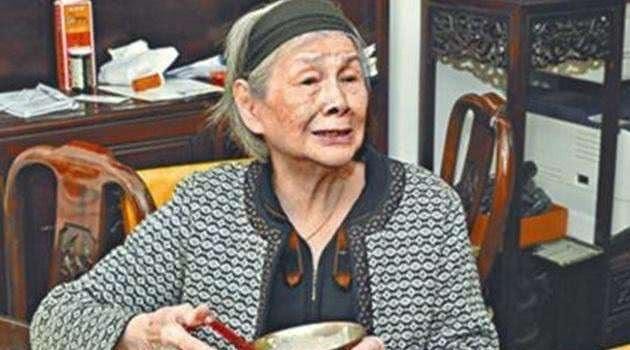 15 năm sau cái chết diva Mai Diễm Phương, mẹ già 95 tuổi vẫn bòn rút tài sản của con gái 6
