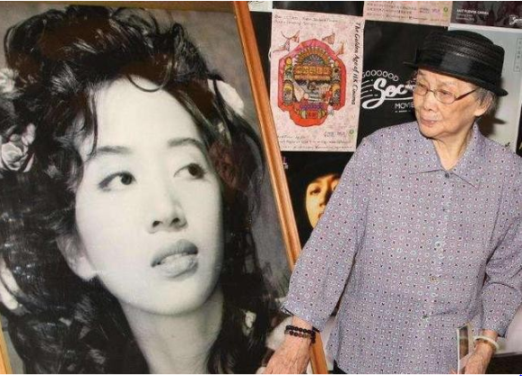 15 năm sau cái chết diva Mai Diễm Phương, mẹ già 95 tuổi vẫn bòn rút tài sản của con gái 3