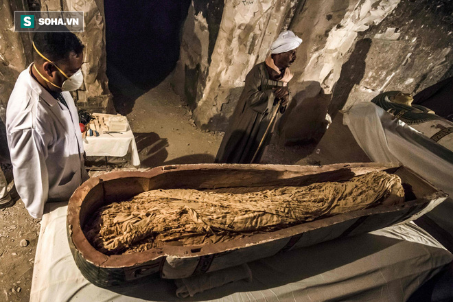 Ai Cập lần đầu mở quan tài 3.000 năm trước truyền thông: Bất ngờ với thứ bên trong! 2