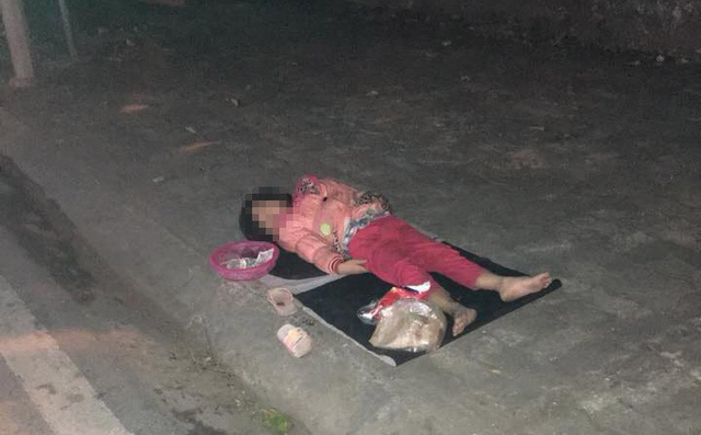 Bé gái 5 tuổi ăn xin ngủ trên vỉa hè trong đêm: Không để bé bị lạm dụng đi nuôi gia đình 1