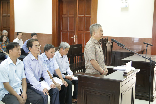 Cựu Phó thống đốc NHNN Đặng Thanh Bình bị giữ nguyên cáo buộc gây thiệt hại 15.000 tỷ đồng - ảnh 2 Hình ảnh Cựu Phó thống đốc NHNN Đặng Thanh Bình bị giữ nguyên cáo buộc gây thiệt hại 15.000 tỷ đồng số 2