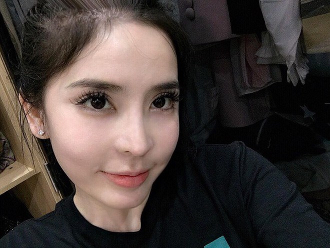 Hot girl dao kéo Vân Tokyo: Kết hôn rồi vẫn miệt mài thẩm mỹ, cứ mỗi lần sinh là một lần sửa - Ảnh 10. Hot girl dao kéo Vân Tokyo: Kết hôn rồi vẫn miệt mài thẩm mỹ, cứ mỗi lần sinh là một lần sửa 11
