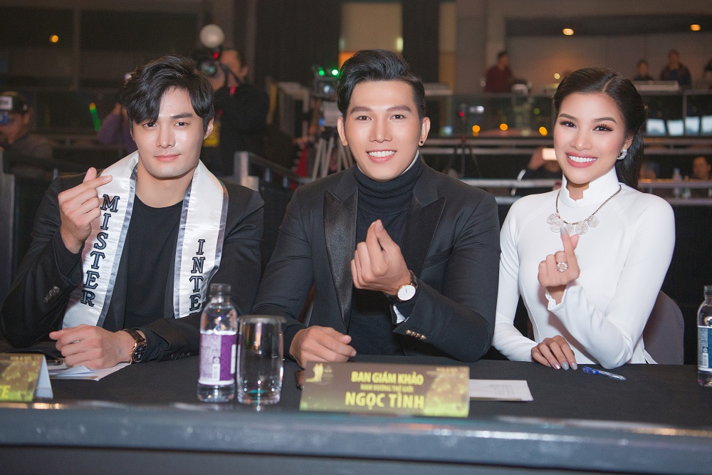 Người đẹp số nhọ Nguyễn Thị Thành ngồi ghế giám khảo Hoa hậu doanh nhân quốc tế 4