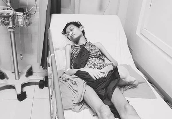 Bàng hoàng hình ảnh da bọc xương của người mẫu Kim Anh vì ung thư buồng trứng 1