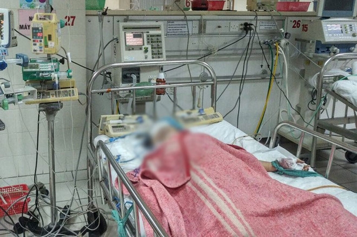 Tên cướp đâm chết bé gái 10 tuổi để cướp dây chuyền vàng có thể chịu mức án tử hình - ảnh 2 Hình ảnh Tên cướp đâm chết bé gái 10 tuổi để cướp dây chuyền vàng có thể chịu mức án tử hình số 2