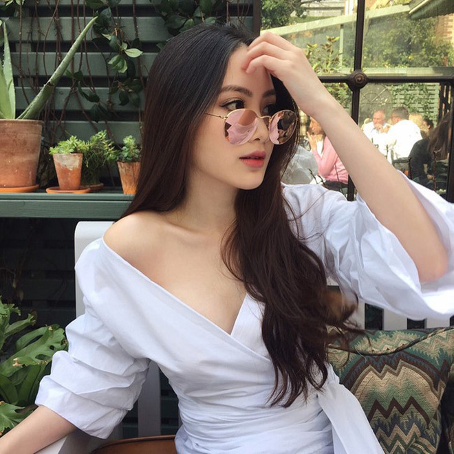Nhan sắc gợi cảm của đệ nhất hot girl Lào vừa về Việt Nam ăn Tết, đăng ảnh check-in gây sốt - ảnh 12 Nhan sắc gợi cảm của đệ nhất hot girl Lào vừa về Việt Nam ăn Tết, đăng ảnh check-in gây sốt - Ảnh 12.