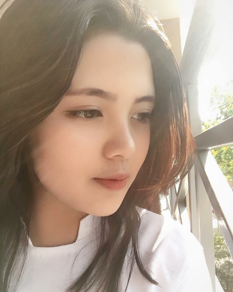 Chân dung nữ sinh Việt mặc áo dài khiến báo Trung mê mẩn - ảnh 3 Hình ảnh Chân dung nữ sinh Việt mặc áo dài khiến báo Trung mê mẩn số 3