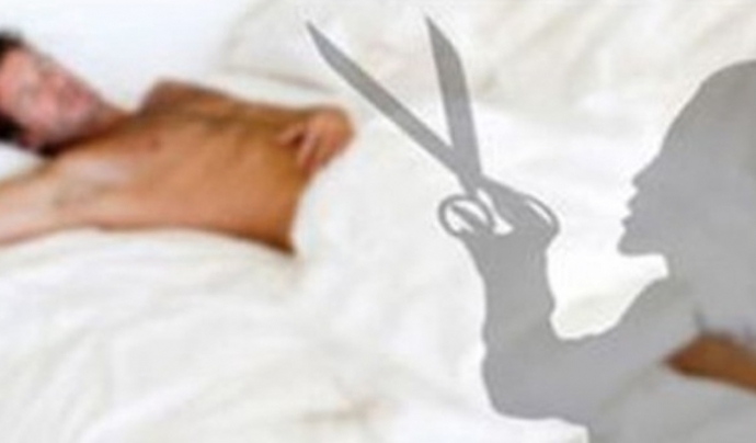 Quý ông 55 tuổi bị người tình cắt đứt của quý vì ghen tuông - ảnh 1 Hình ảnh Quý ông 55 tuổi bị người tình cắt đứt của quý vì ghen tuông số 1