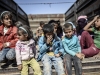 Xót xa hàng nghìn trẻ em Syria lếch thếch 'chạy loạn' phiến quân IS