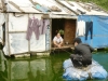 Cận cảnh xóm nghèo “đẻ chui” dưới chân cầu Long Biên
