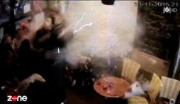 Video kẻ khủng bố Paris tự nổ tung mình giữa nhà hàng