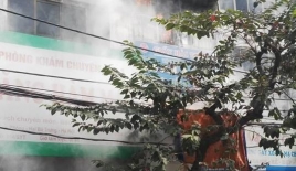 Hà Nội: Cháy nhà 3 tầng ở 69 Giải Phóng
