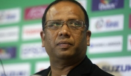 Hậu AFF Cup 2014: HLV Malaysia biết trước sẽ được hưởng penalty?